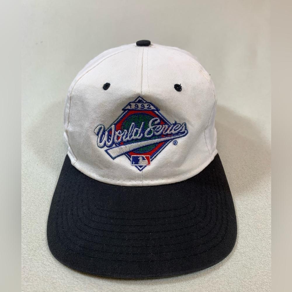 1992 World Series mlb Toronto blue jays vintage baseball m SnapBack. Runs small